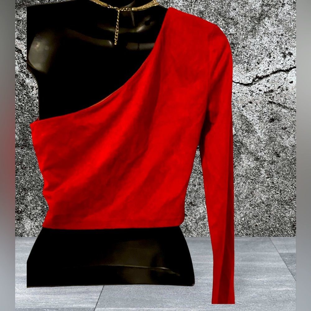 Women’s one shoulder red suede crop top NWT size S | evening wear | Hello Nite - Picture 4 of 7